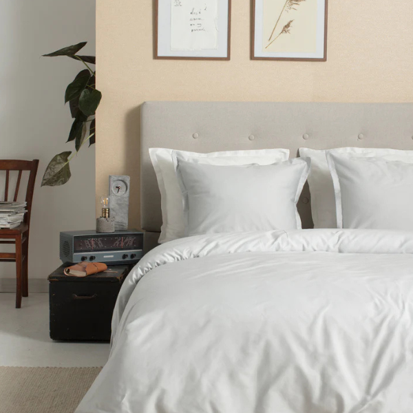 Dekbedovertrek Cinderella Sundays - Light Grey - 100% kantoen-satijn