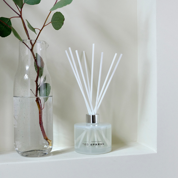Geurstokjes Ted Sparks – Fresh Linen (2 formaten)