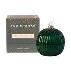 Geurkaars kerstbal Ted Sparks – Moss & Sandalwood