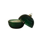 Geurkaars kerstbal Ted Sparks – Moss & Sandalwood