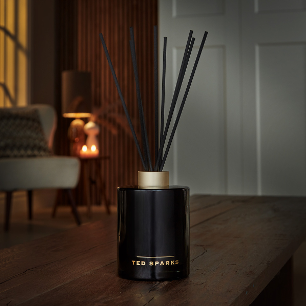 Geurstokjes Ted Sparks – Patchouli & Musk (2 formaten)